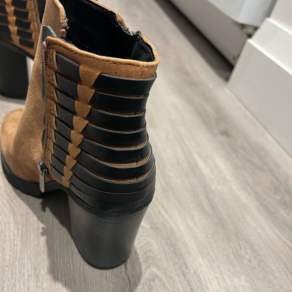 Brand new Circus by Sam Edelman 6.5 boots